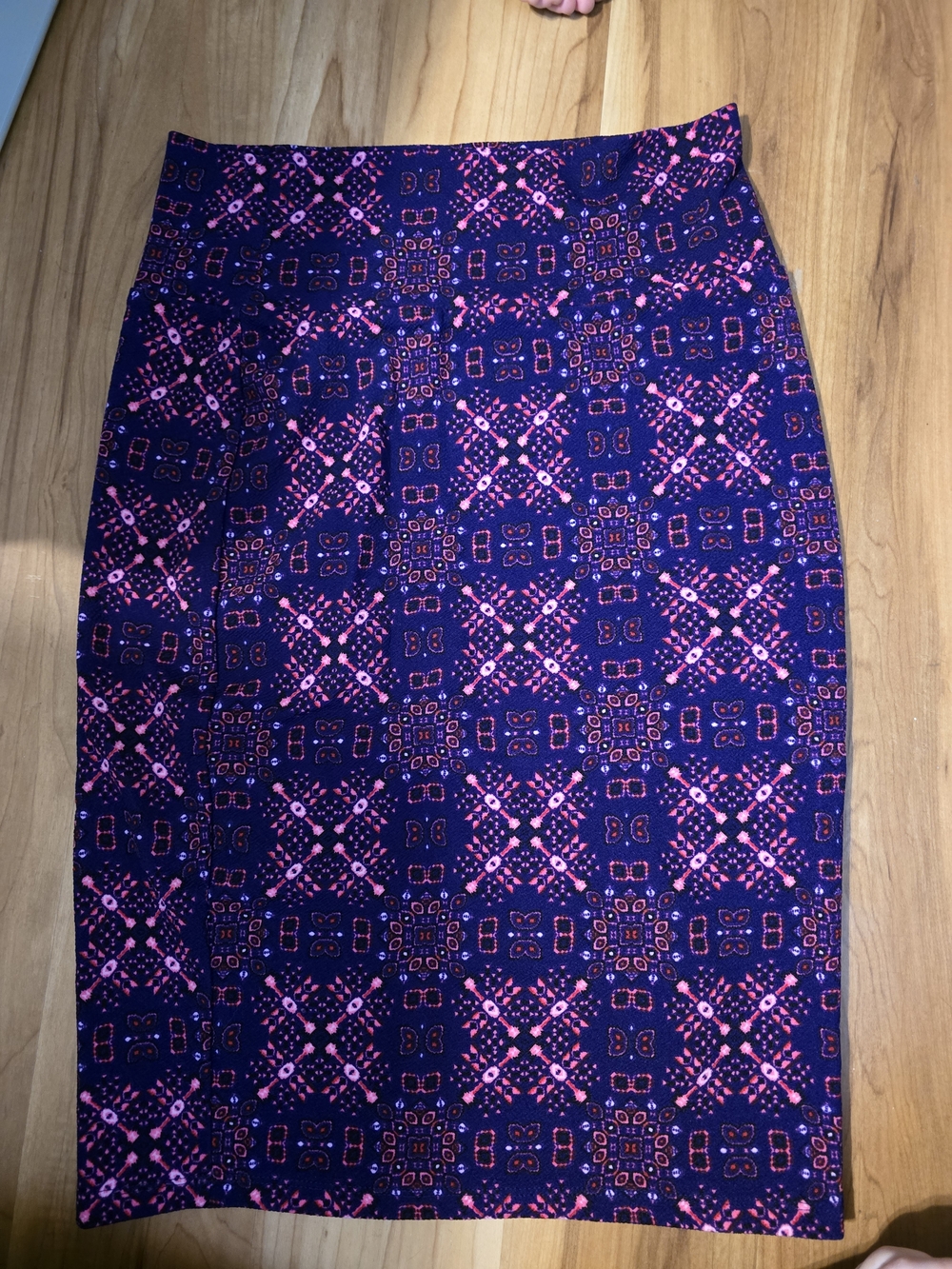 LuLaRoe Navy and Hot Pink Geometric Pencil Skirt